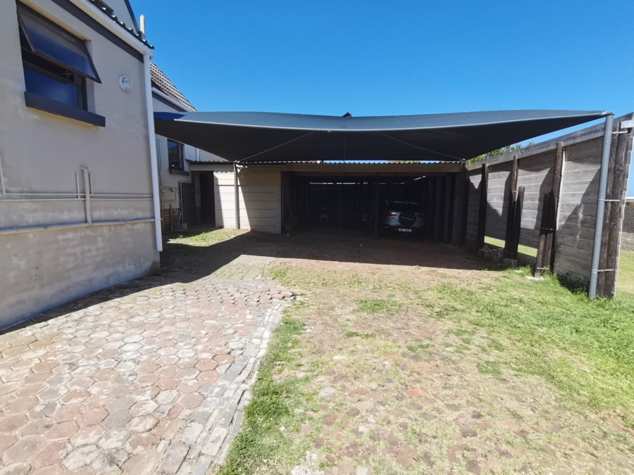 4 Bedroom Property for Sale in Dana Bay Western Cape